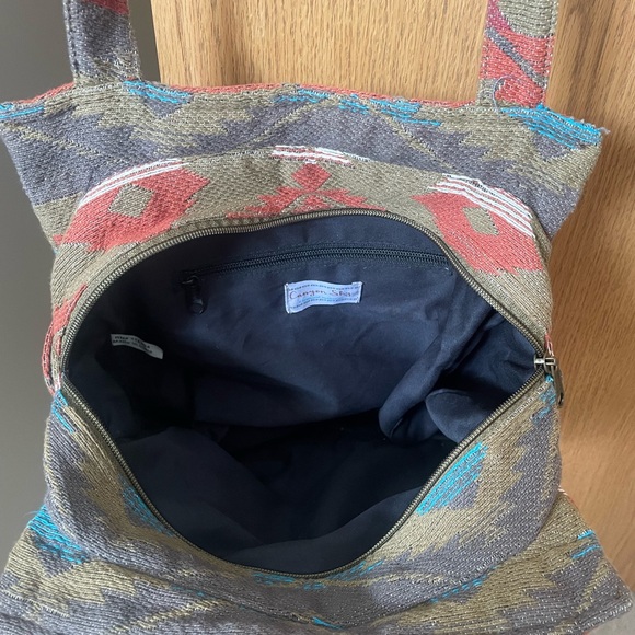 Stylish Multicolor Aztec print shoulder bag - Picture 3 of 6